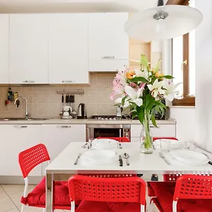 linate-huge-terrace-apartment.it-lombardy.com/